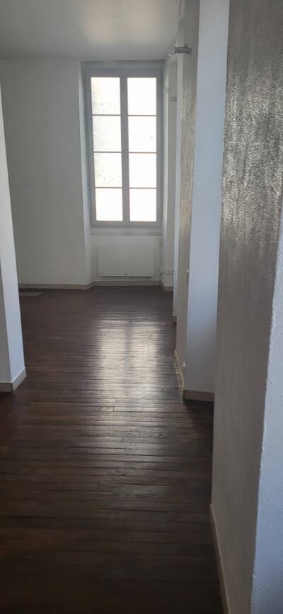 Location appartement 2 pièces Villeneuve-sur-Yonne (89500)