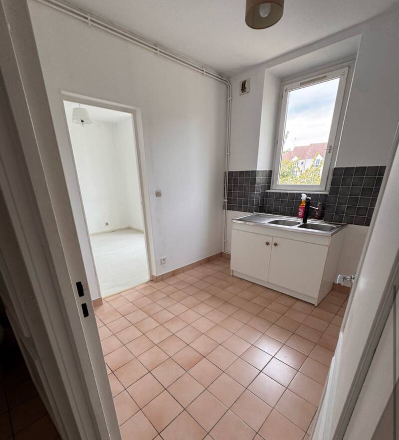 Melun (77000)