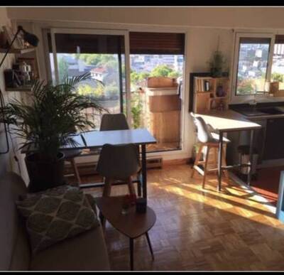 Location appartement studio Paris 18e