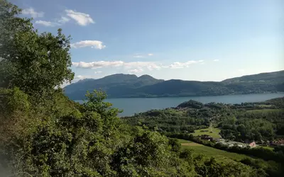 , A 2 Pas Du Lac Du Bourget, Chindrieux (73310)