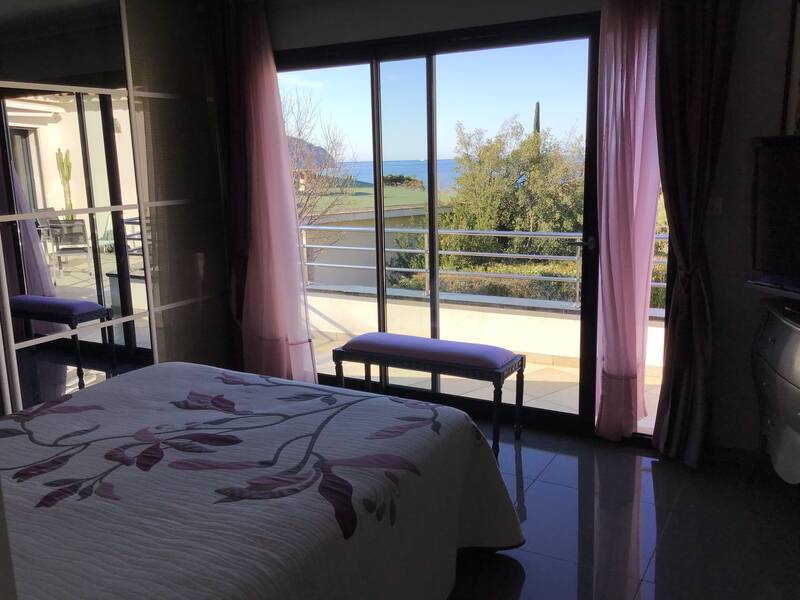 Saint-Cyr-Sur-Mer (83270)
