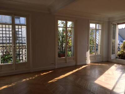 Location appartement 3 pièces Paris 9e