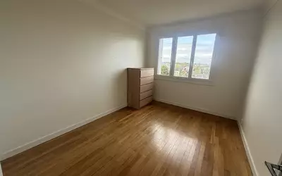 Nantes (44000)