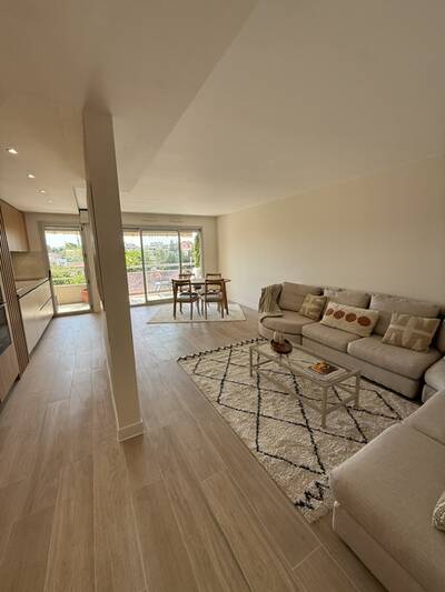 Vente appartement 2 pièces Saint-Laurent-du-Var (06700)