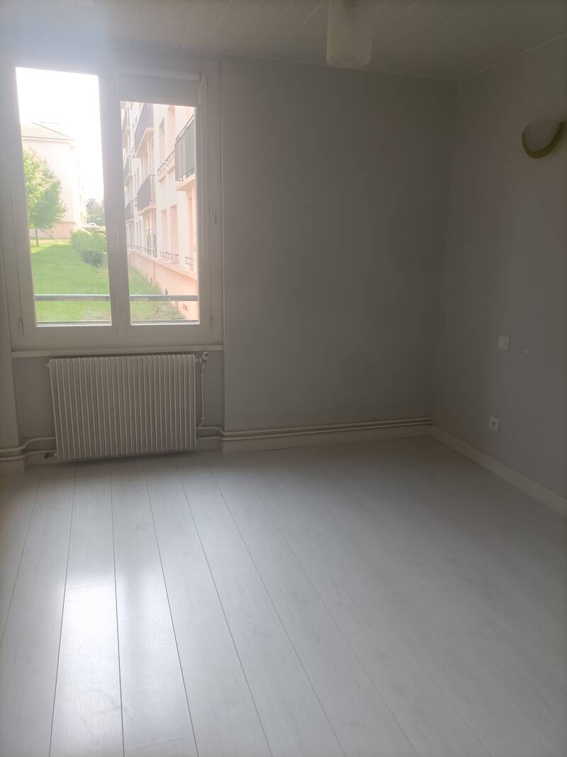Roanne (42300)