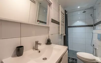 - Maison De Ville