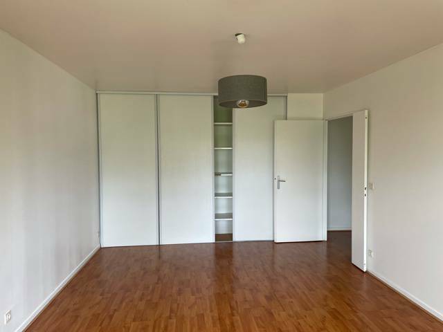 Issy-Les-Moulineaux (92130)