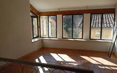 À Proximité D' Apt