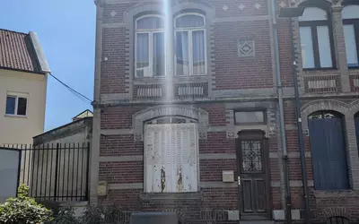 Doullens (80600)
