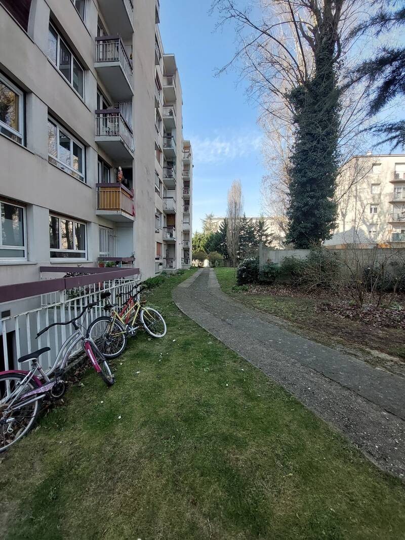 Montreuil