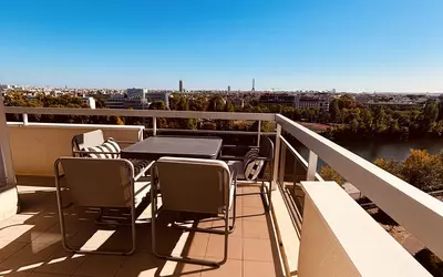 Avec Terrasse - Courbevoie Limite Neuilly Sur Seine -