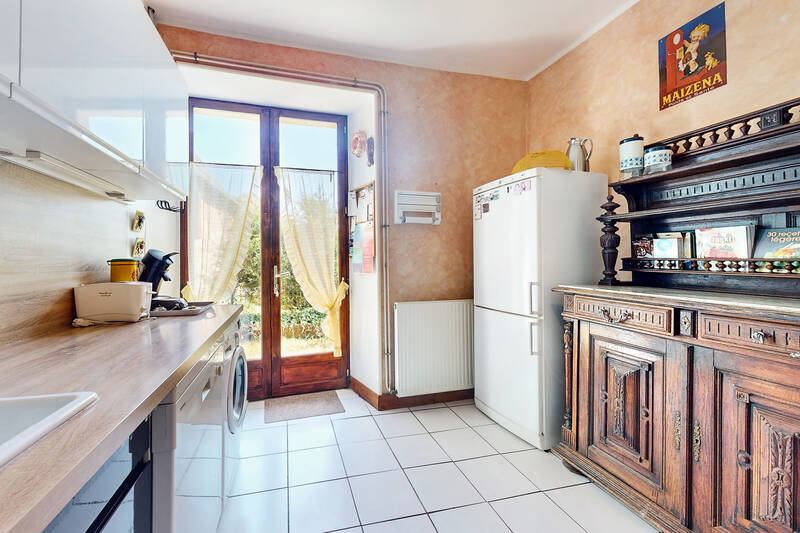 Hautefort (24390)