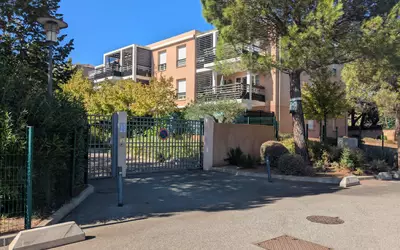 Fréjus (83600)