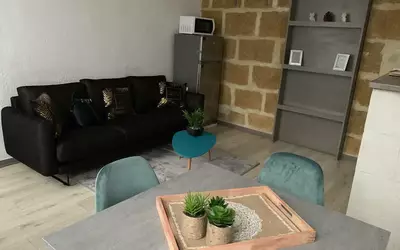 Nîmes (30000)