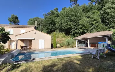 Saint-Donat-Sur-L'herbasse (26260)