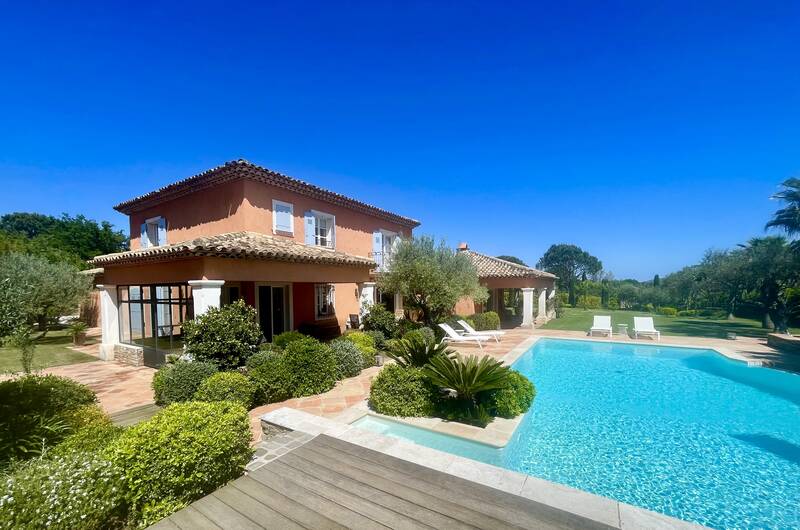 Grimaud (83310)