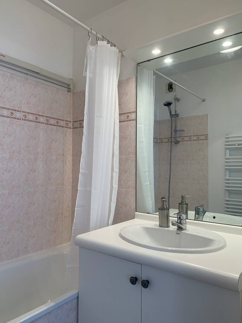 Bois-Colombes (92270)