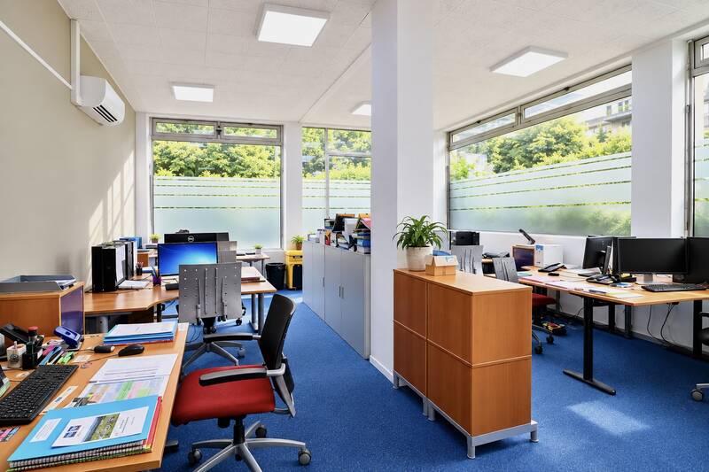 Bureaux, local professionnel Saint-Germain-En-Laye - 122&nbsp;m² - 380.000&nbsp;&euro;