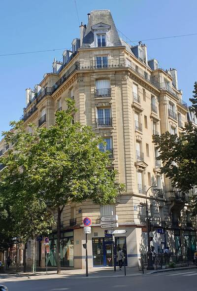 Location appartement 4 pièces Paris 15e
