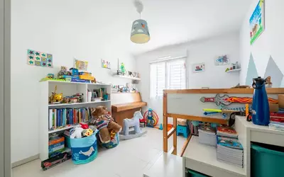 Pertuis (84120)