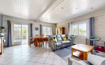 Familiale Avec Deux Logements Indépendants