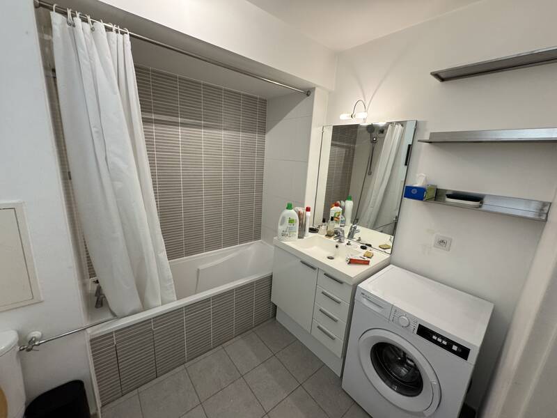 Issy-Les-Moulineaux (92130)