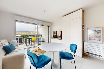 Vente appartement 2 pièces Saint-Cyr-sur-Mer (83270)