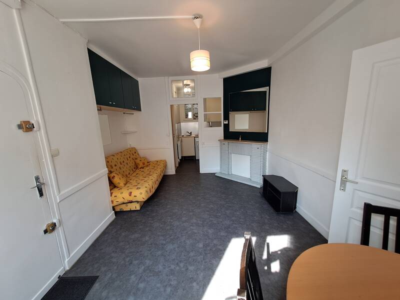 Mandres-Les-Roses (94520)