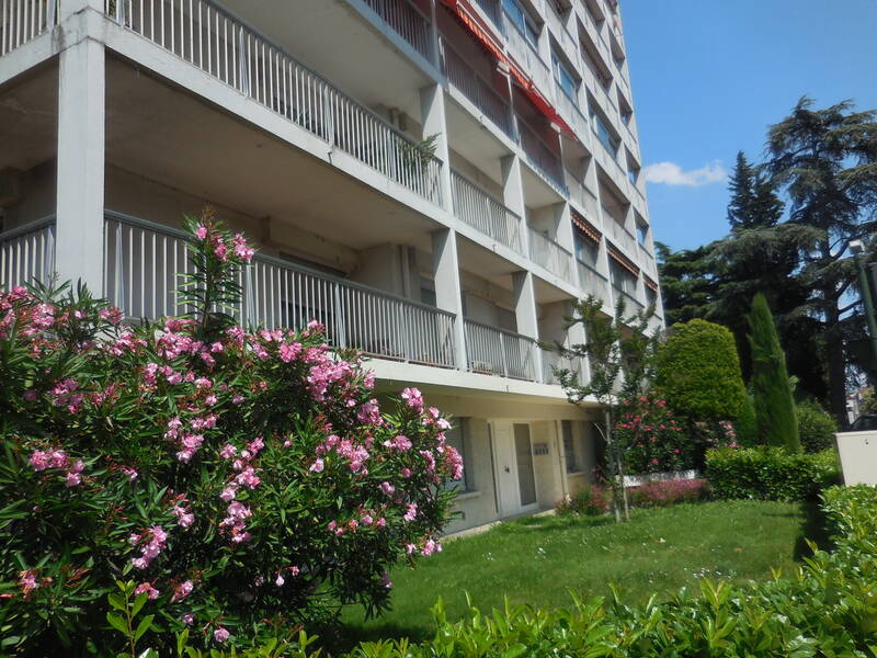 Valence (26000)