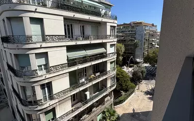 Nice (06000)