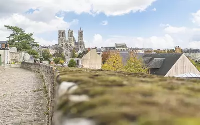 Laon (02000)