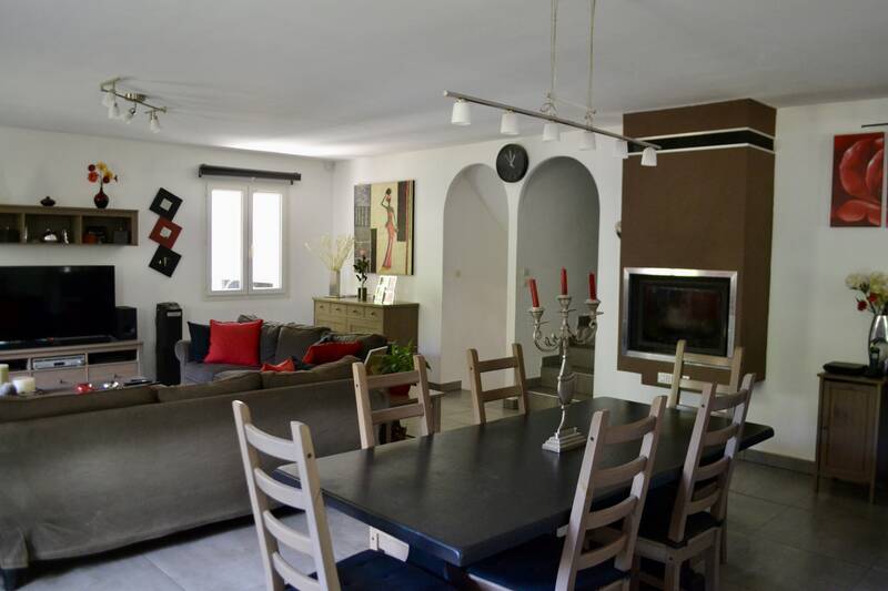 Caseneuve (84750)