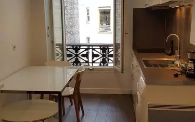 Paris 3E