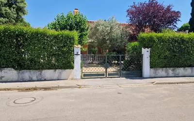 Laroque (34190)