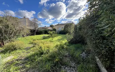Fréjus (83600)