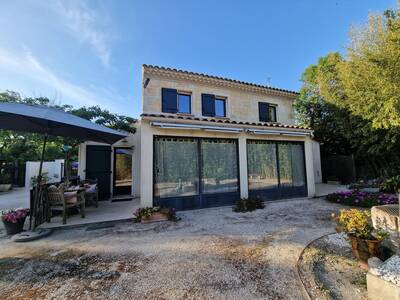 Vente maison 5 pièces Arles (13)