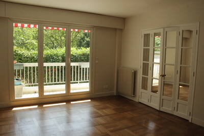 Location appartement 4 pièces Paris 15e