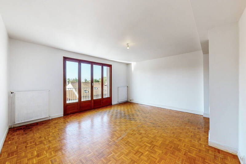 Traversant Avec Balcon Terrasse