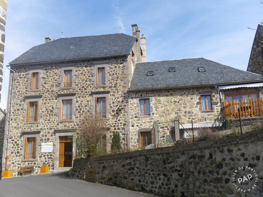 Vente maison 595 m² Peyrusse (15170)