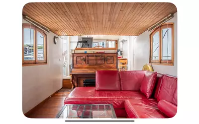 Maison Flottante Insolite Et Navigante