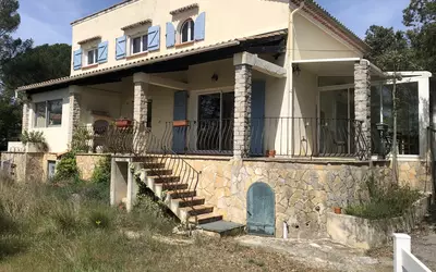 Correns (83570)