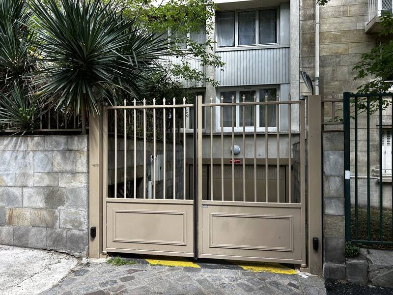 Paris 20E