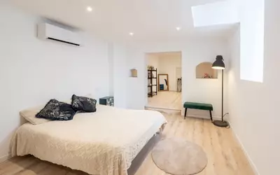Fréjus (83600)