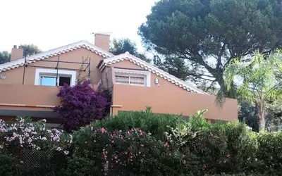 Sanary-Sur-Mer (83110)