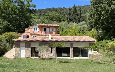 Callian (83440)