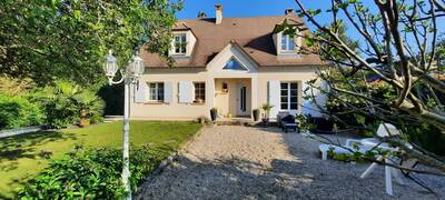 Vente maison 8 pièces Fontaine-le-Port (77590)