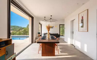 Rognes - Villa D’architecte Avec Vue Panoramique Et Piscine Suspendue