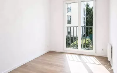 Saint-Denis (93200)