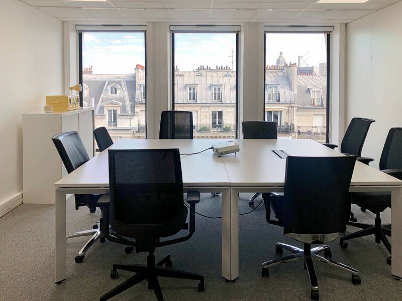 Bureaux, local professionnel Paris 12E - 20&nbsp;m² - 1.909&nbsp;&euro;