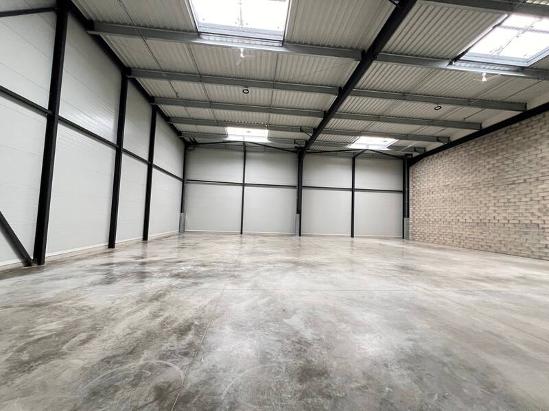 Local d'activité Montmagny (95360) - 418&nbsp;m² - 5.207&nbsp;&euro;